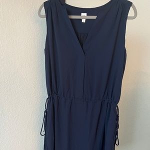 GAP women's dress, ties on side for cinch waist appearance, pockets on side, M